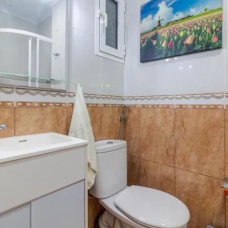 Lindamar 605 Apartment